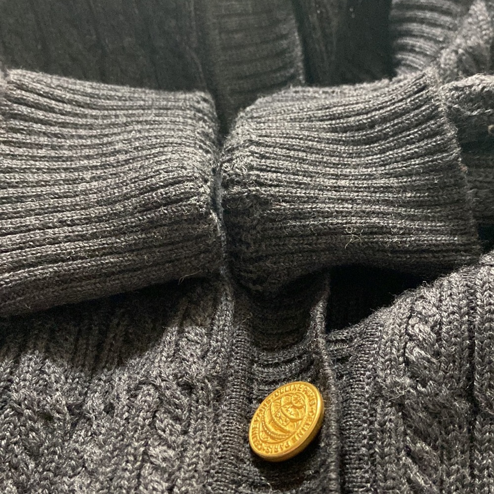 Cardigan - Picture 9 of 10